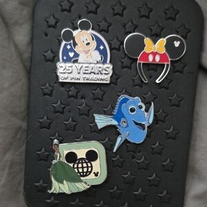 Disney Hidden Mickey Pins